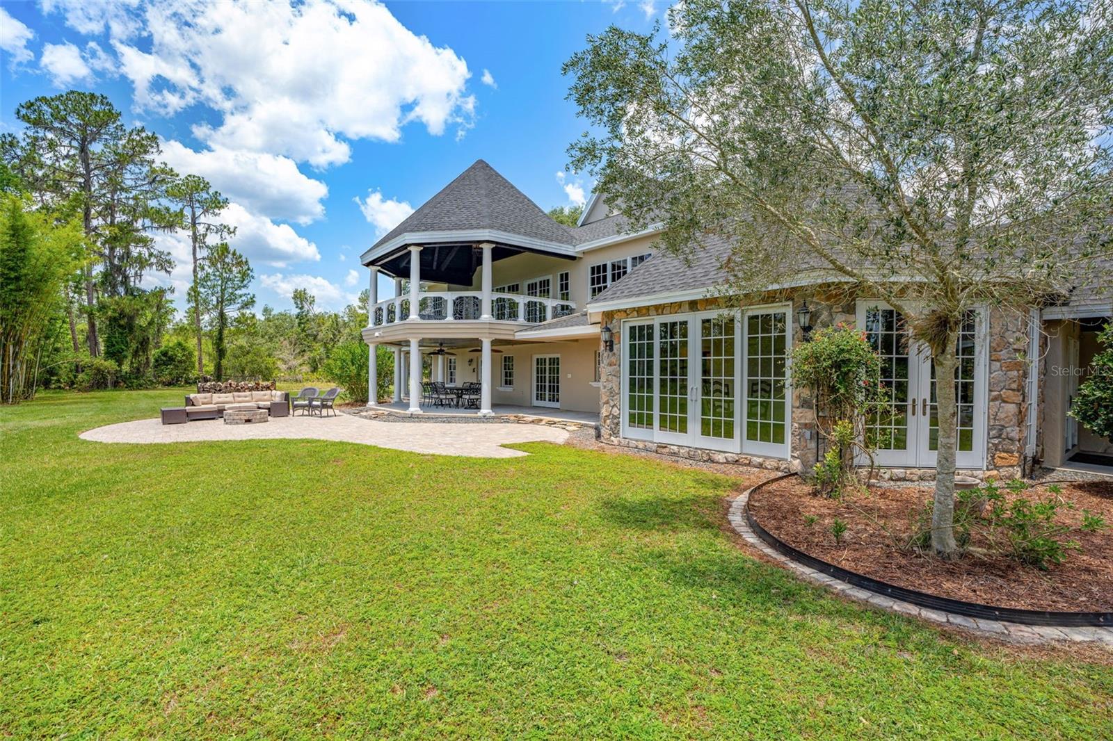 5366 N LAKE FARMS RD