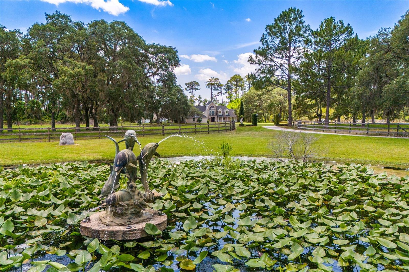 5366 N LAKE FARMS RD