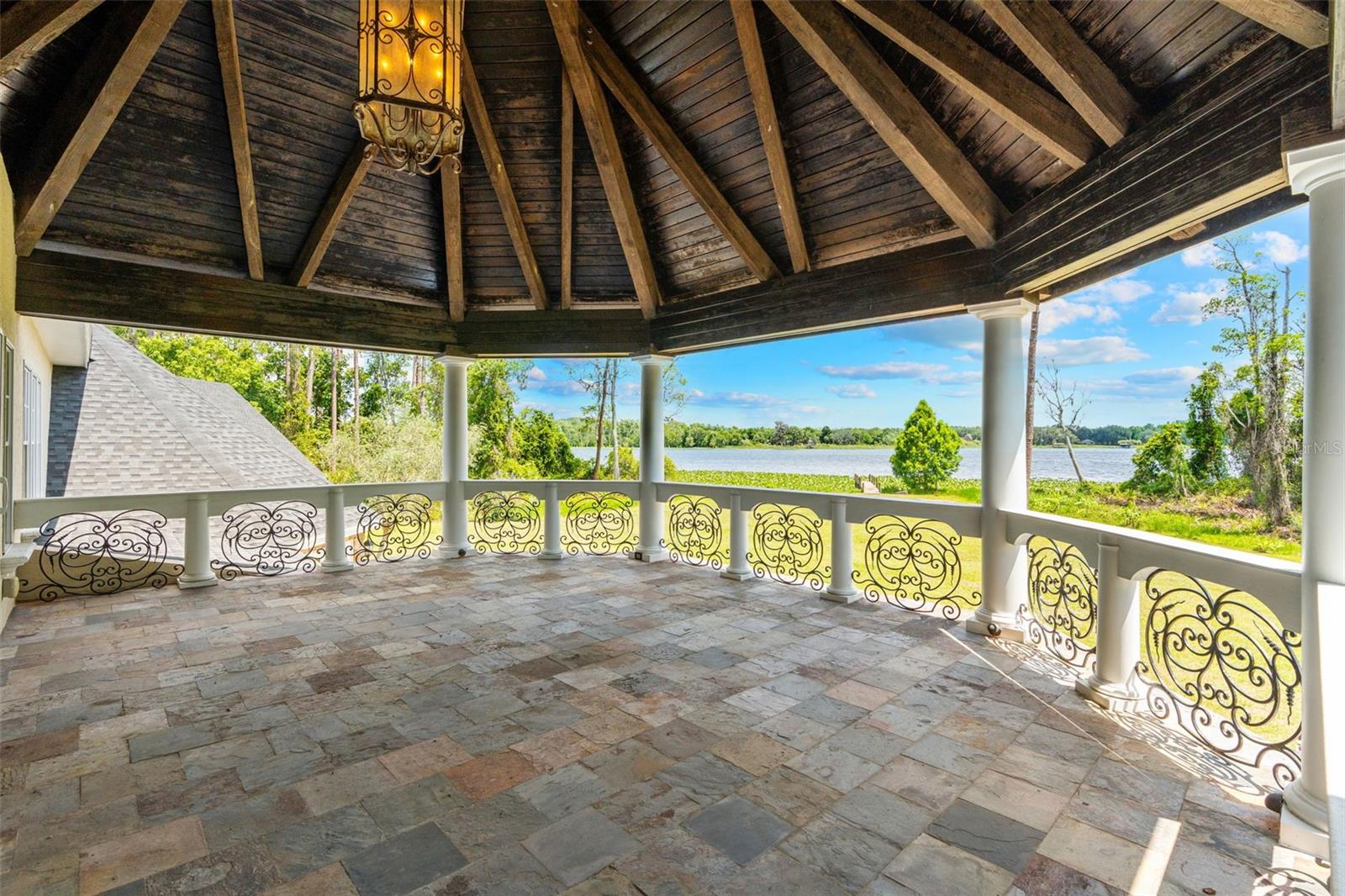 5366 N LAKE FARMS RD