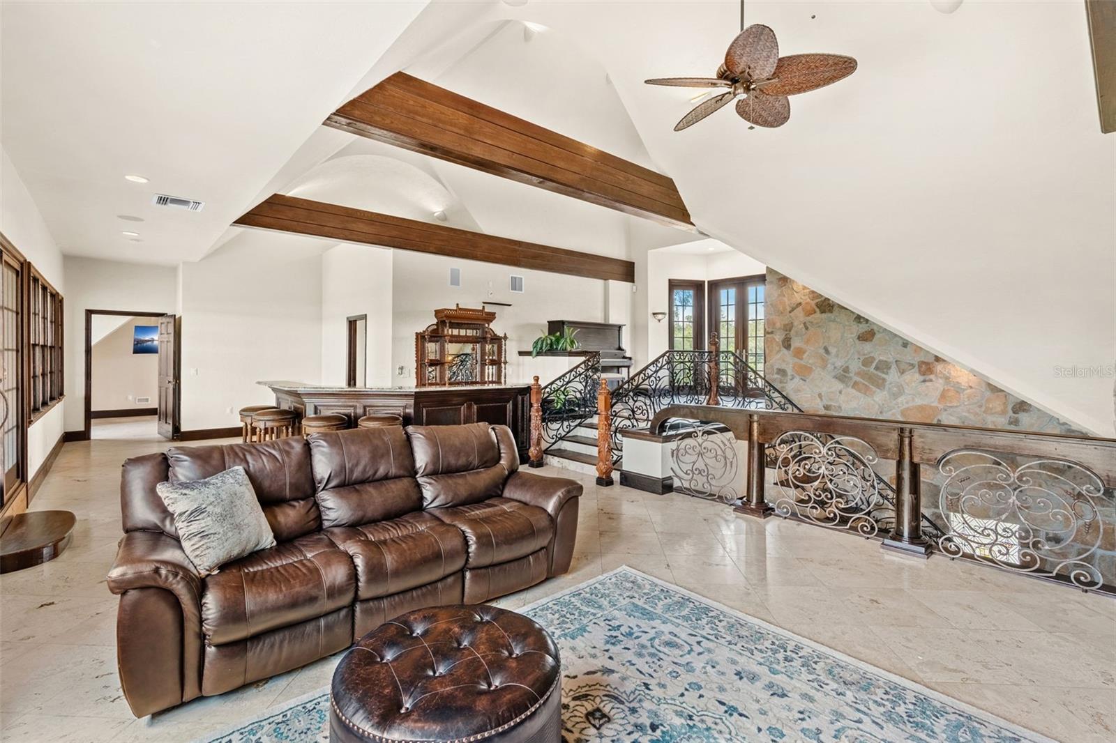 5366 N LAKE FARMS RD