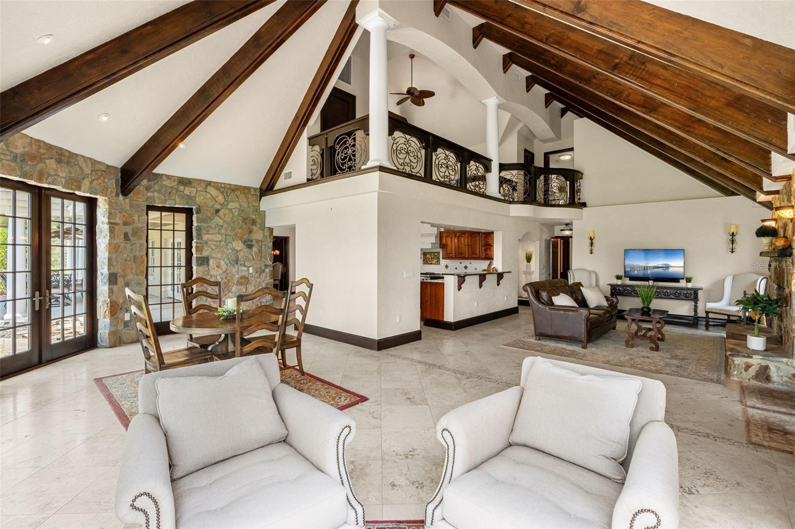 5366 N LAKE FARMS RD