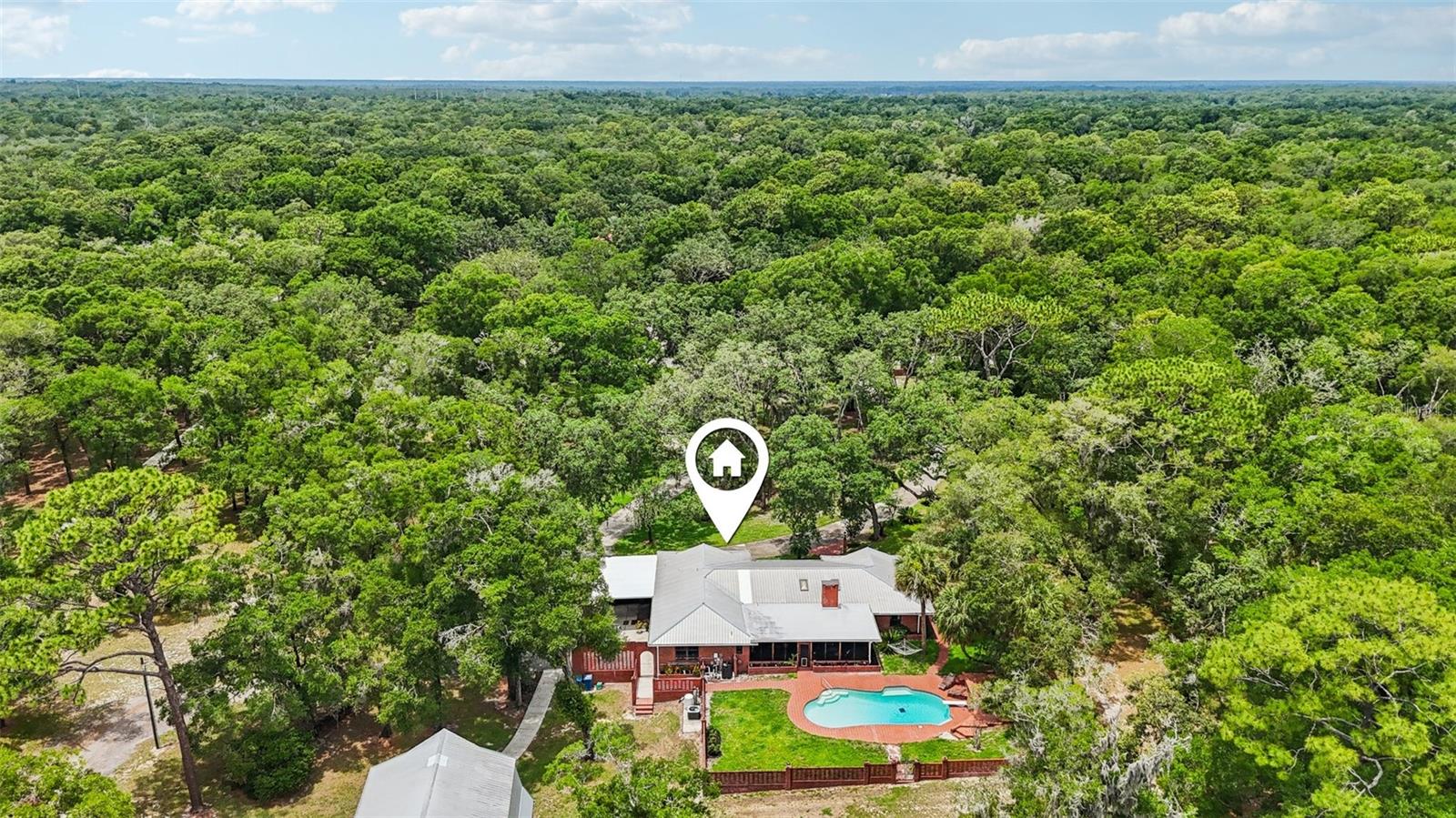 2221 OAK HILL DR