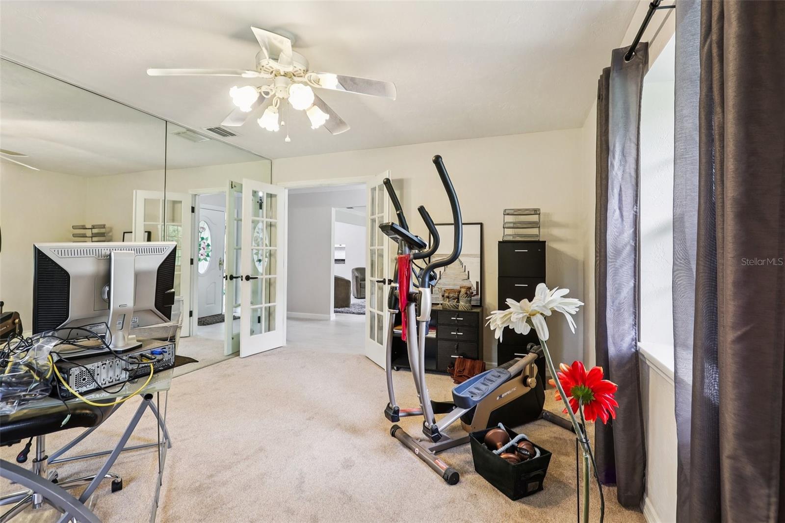 2221 OAK HILL DR