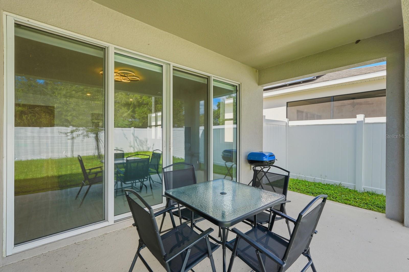 1002 RIVER FALLS CIR