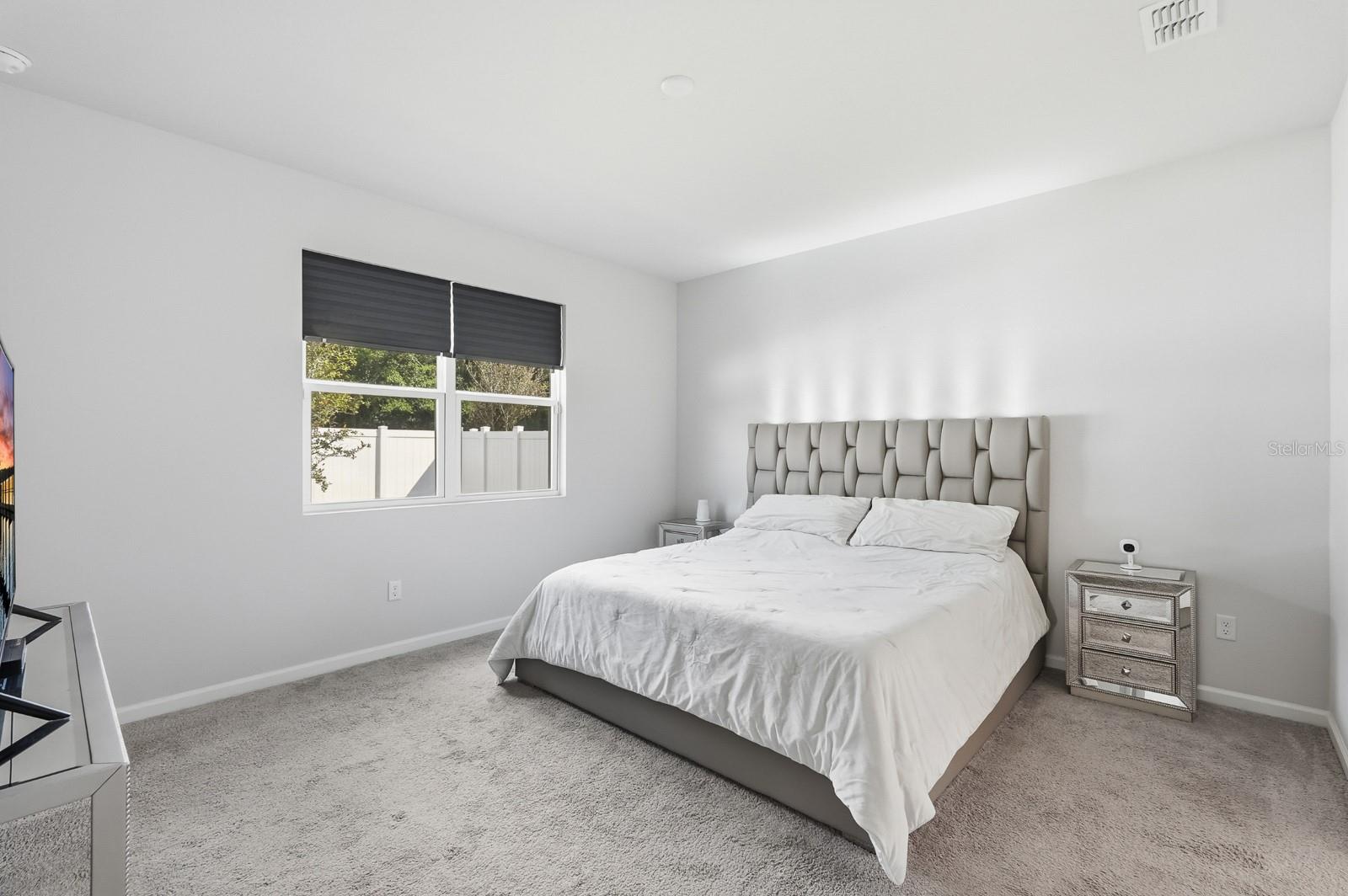 1002 RIVER FALLS CIR