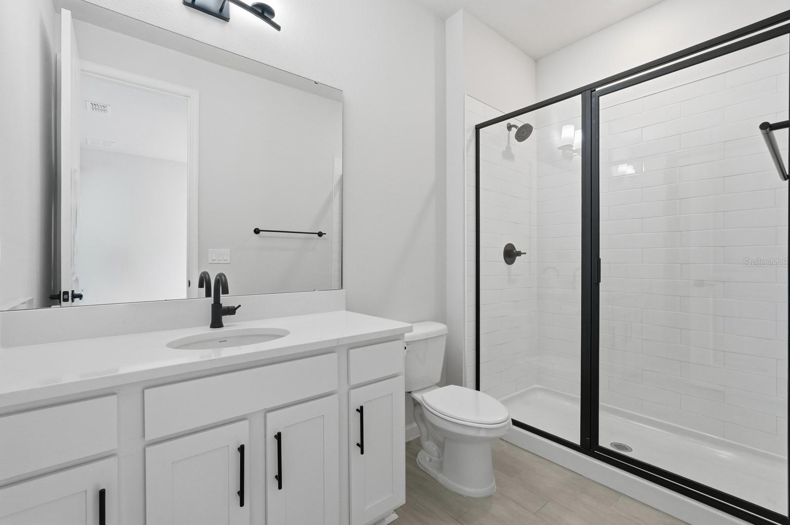 1002 RIVER FALLS CIR