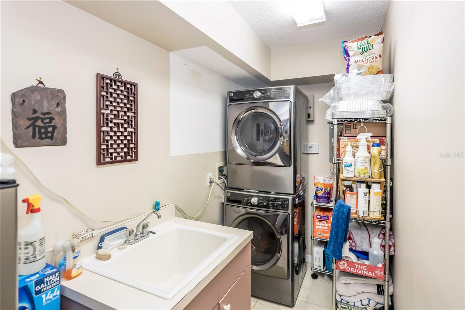 275 BAYOU CIR