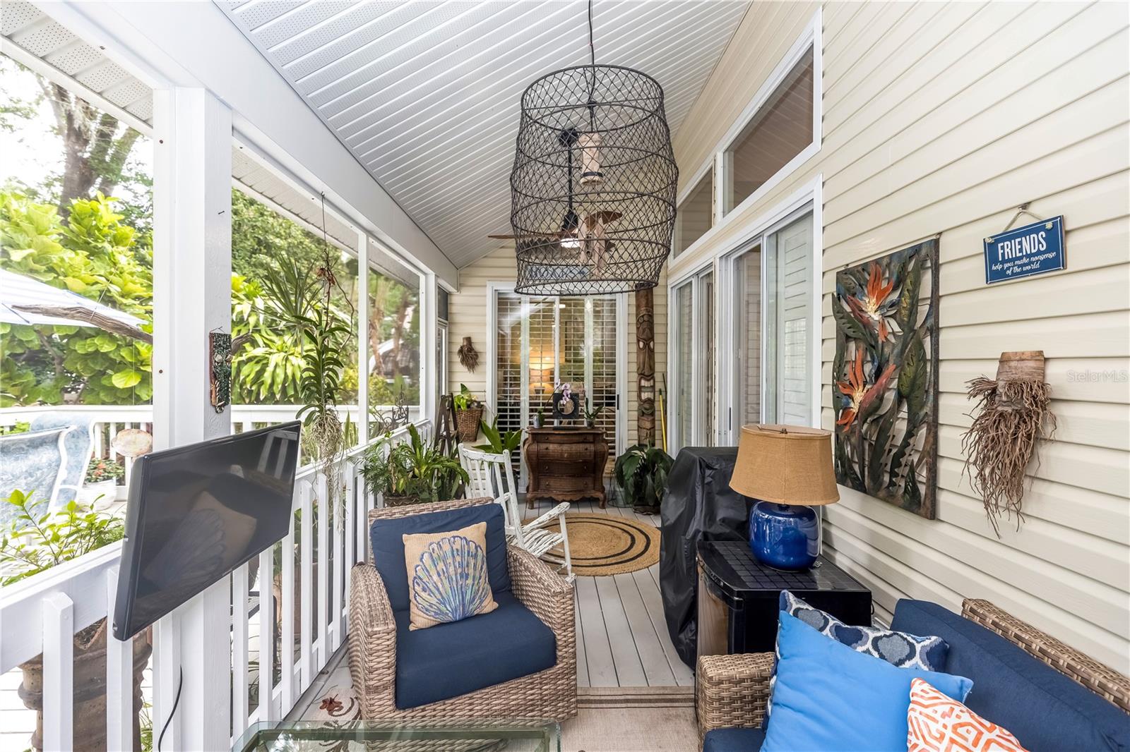 275 BAYOU CIR