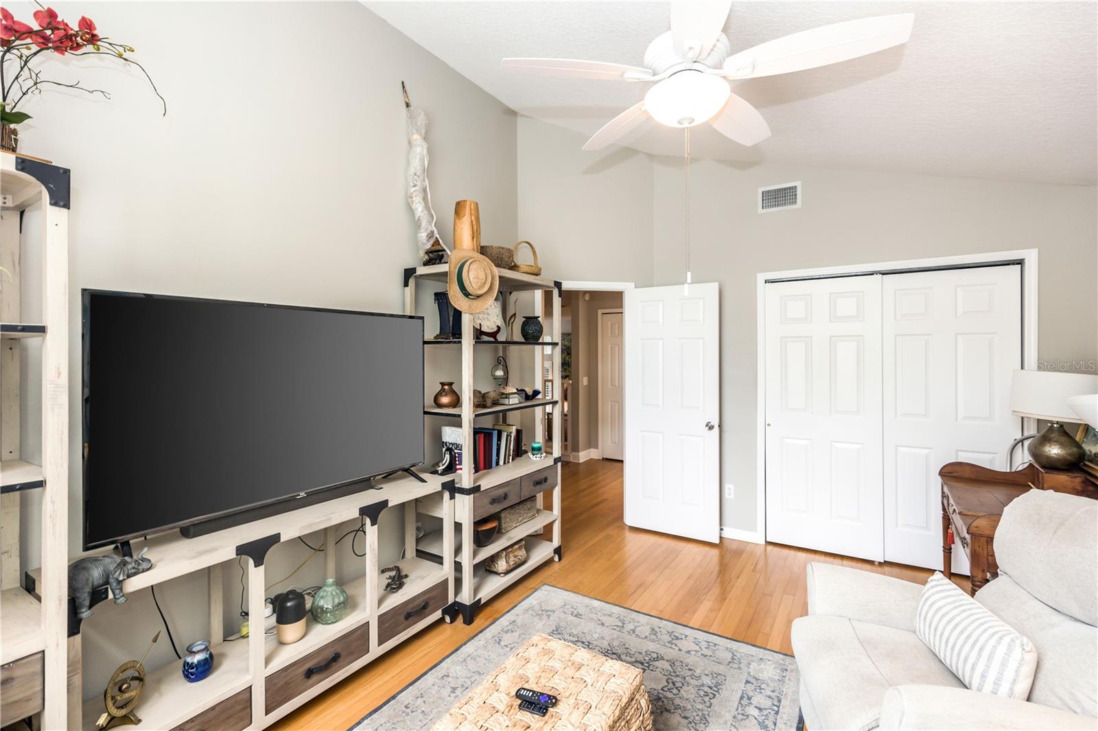 275 BAYOU CIR