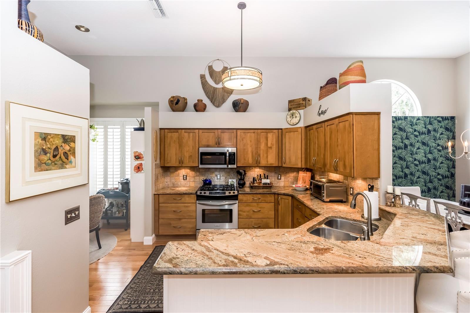 275 BAYOU CIR
