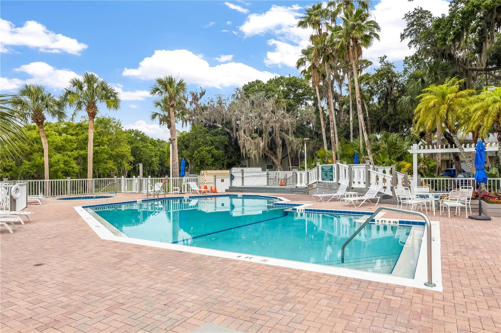 275 BAYOU CIR