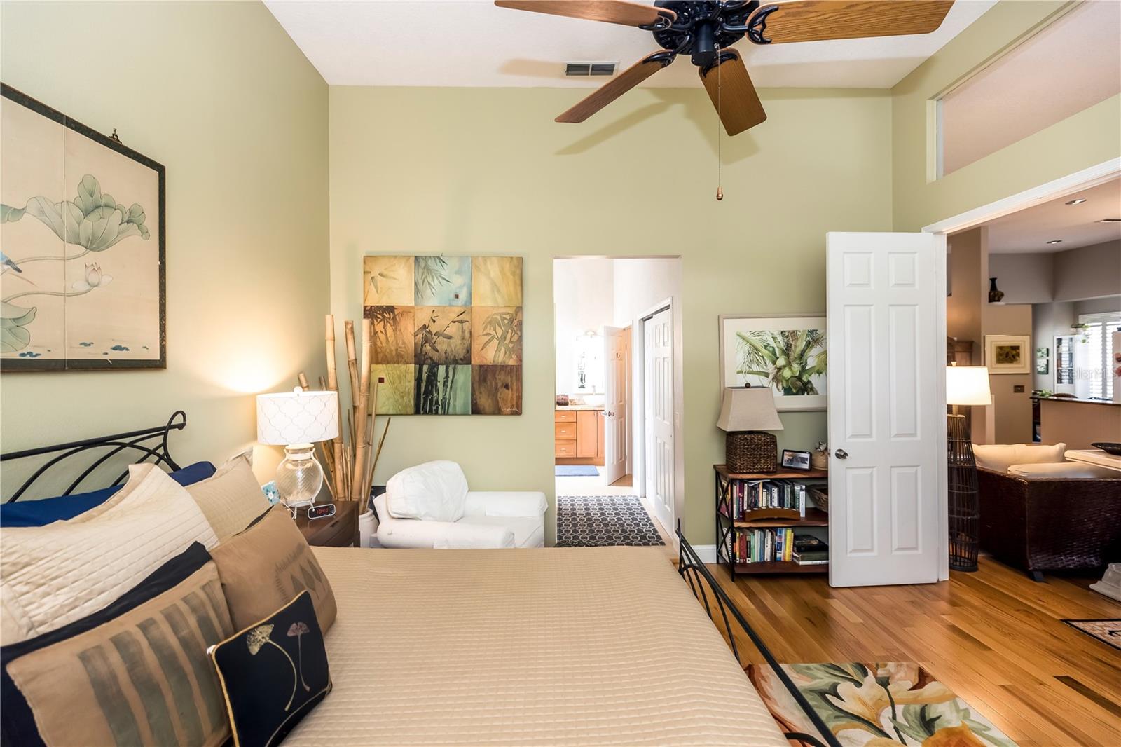275 BAYOU CIR