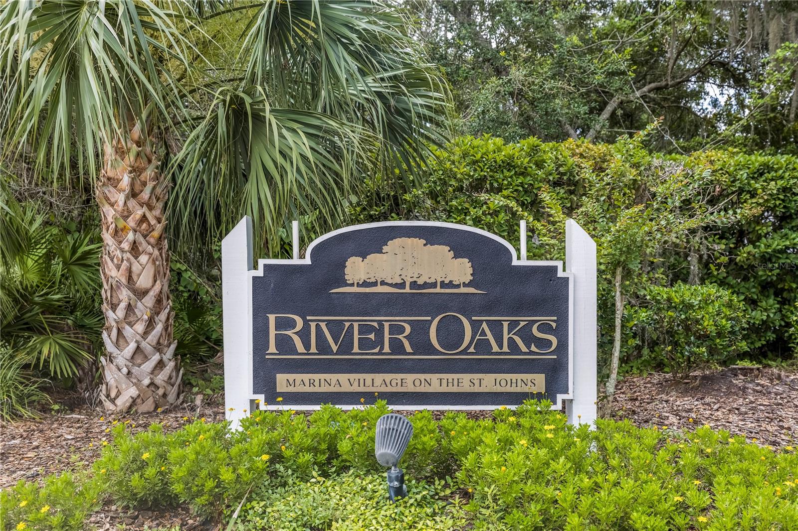 275 BAYOU CIR
