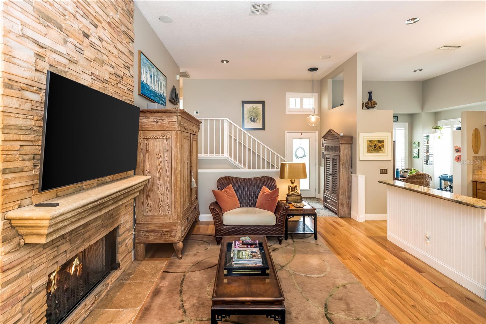 275 BAYOU CIR