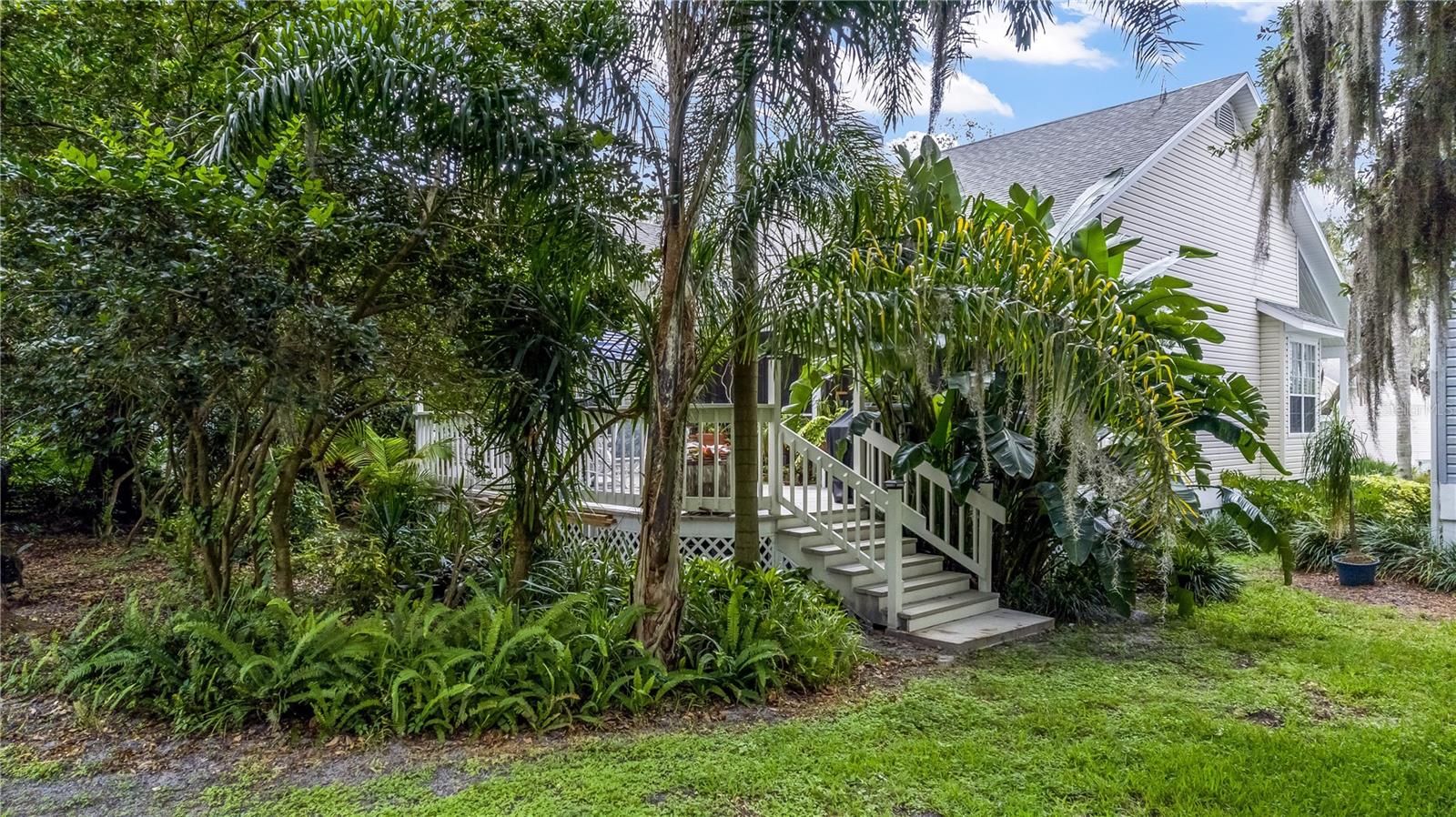 275 BAYOU CIR