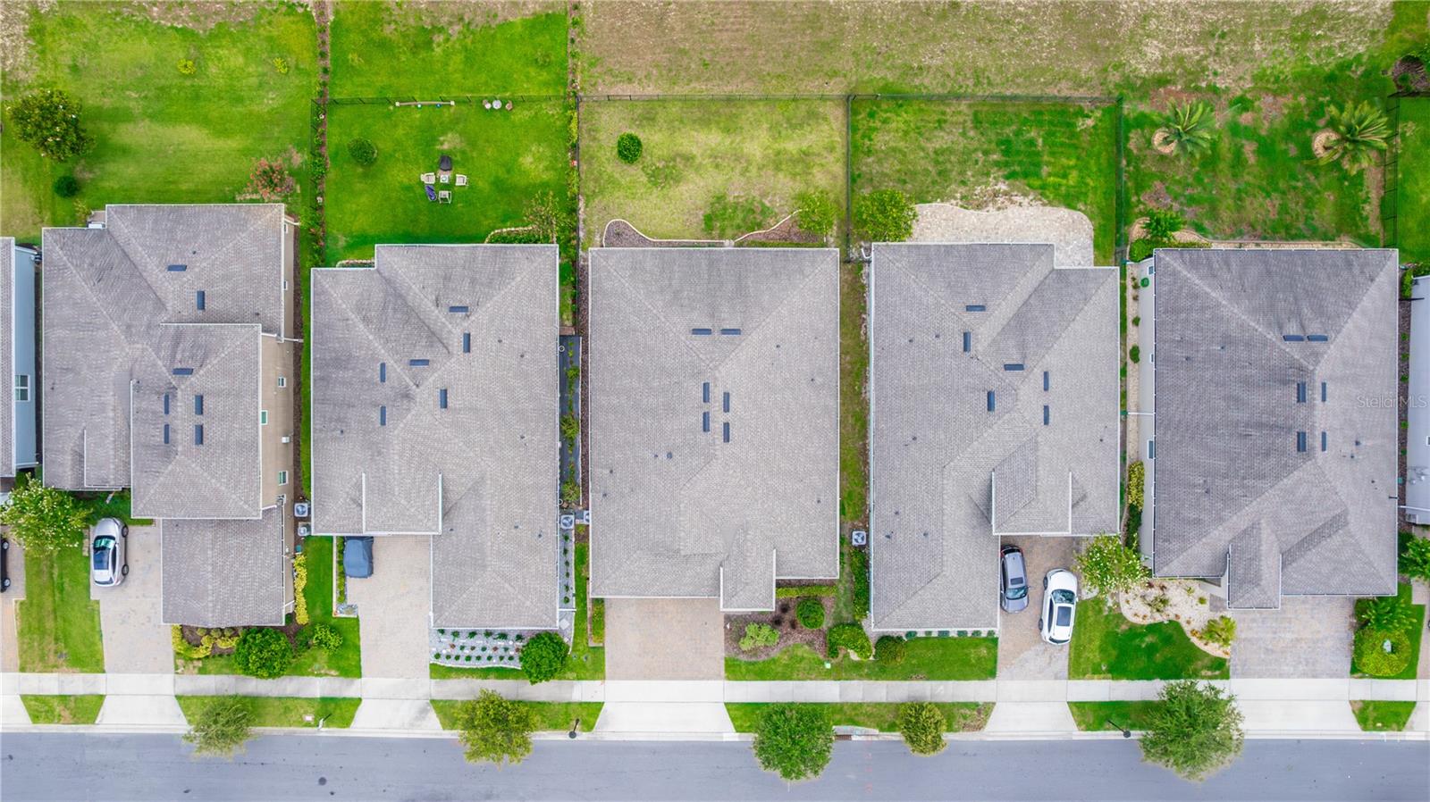 1227 VICTORIA HILLS DR N