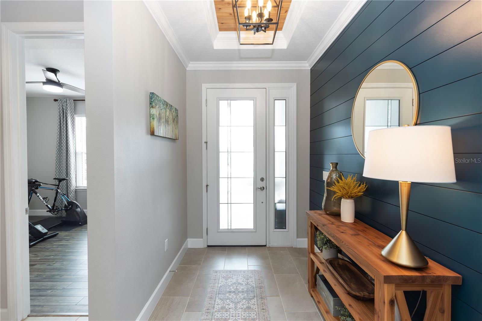 1227 VICTORIA HILLS DR N