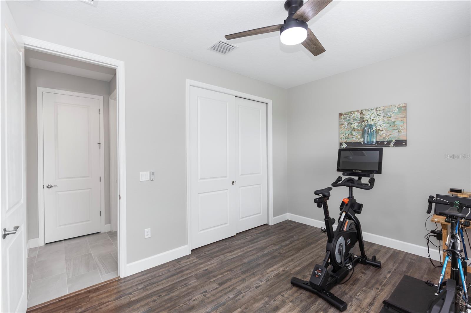 1227 VICTORIA HILLS DR N