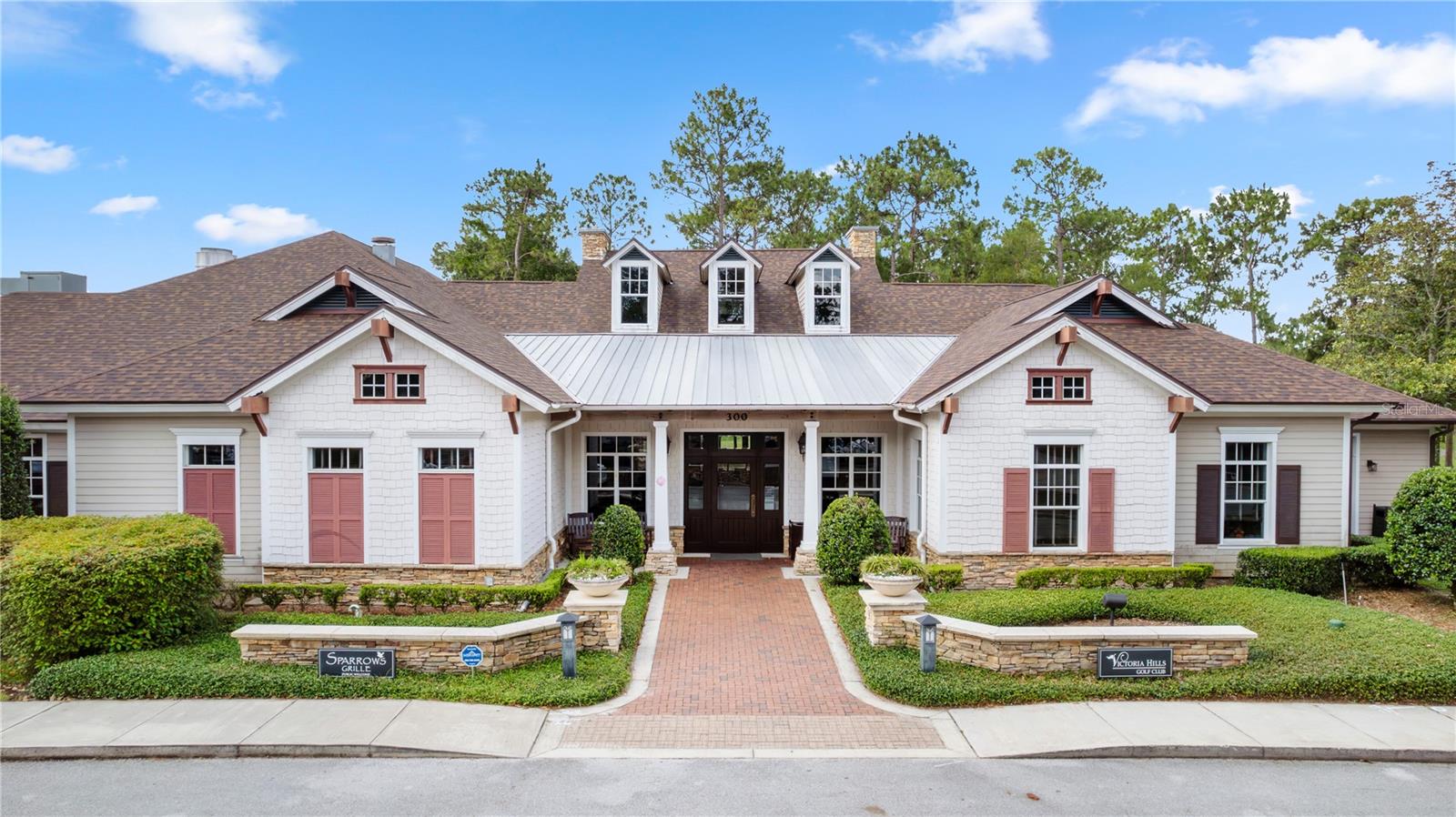 1227 VICTORIA HILLS DR N