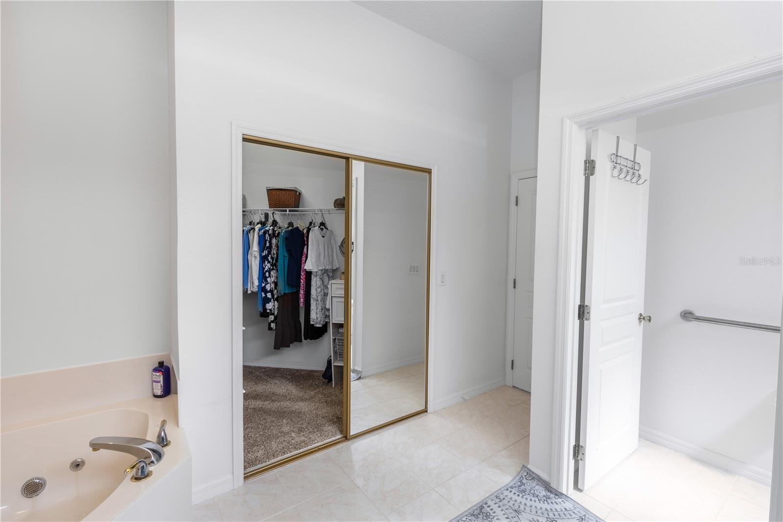 232 RIVER VILLAGE DR