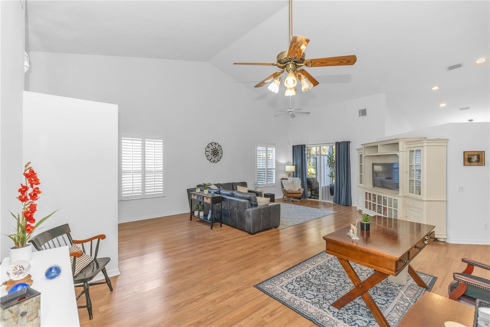 232 RIVER VILLAGE DR