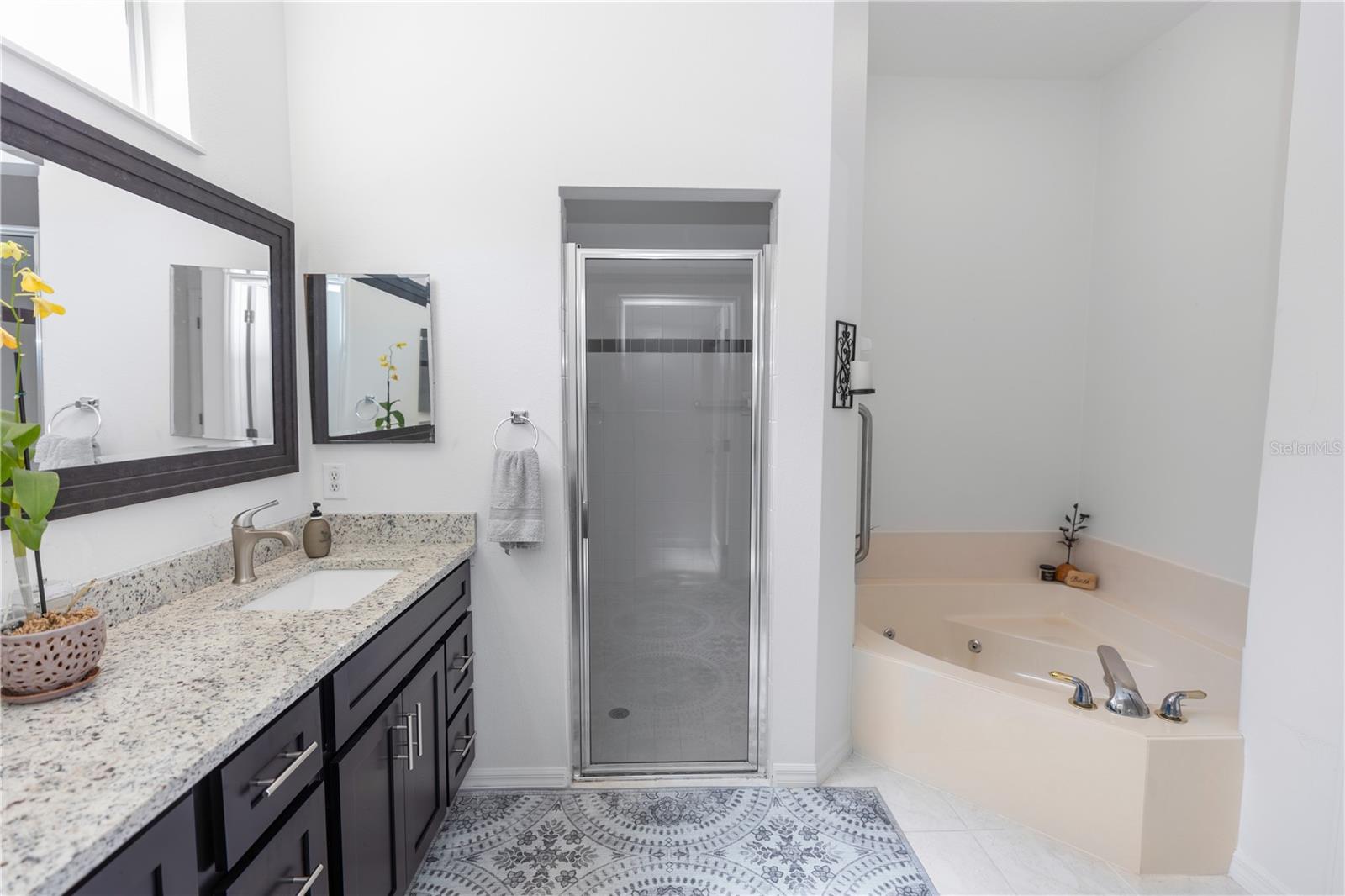 232 RIVER VILLAGE DR