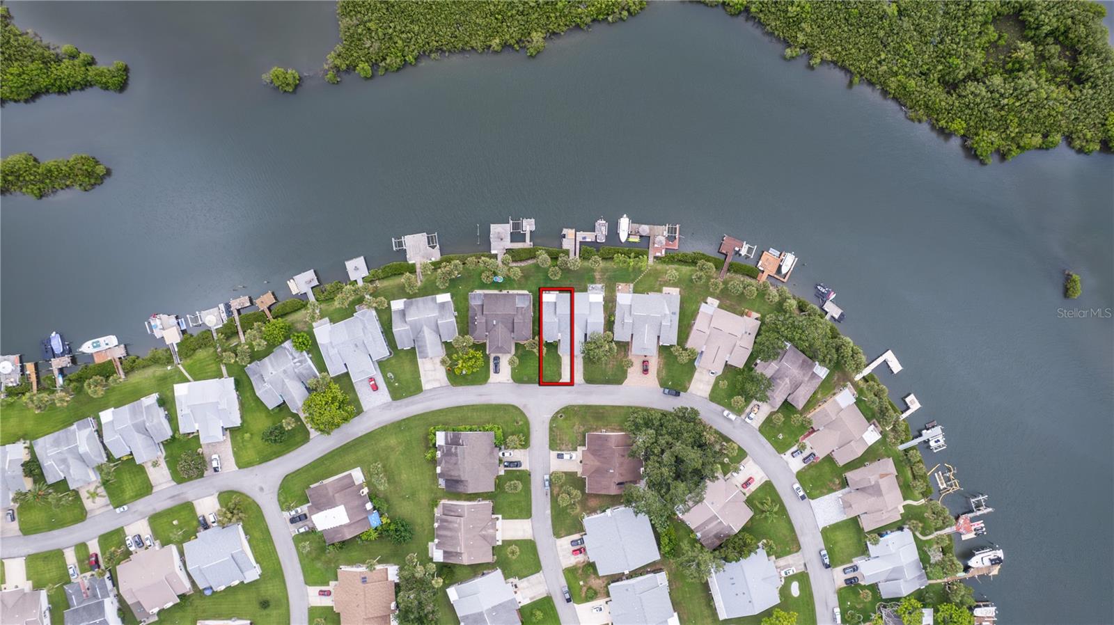 1232 HARBOUR POINT DR