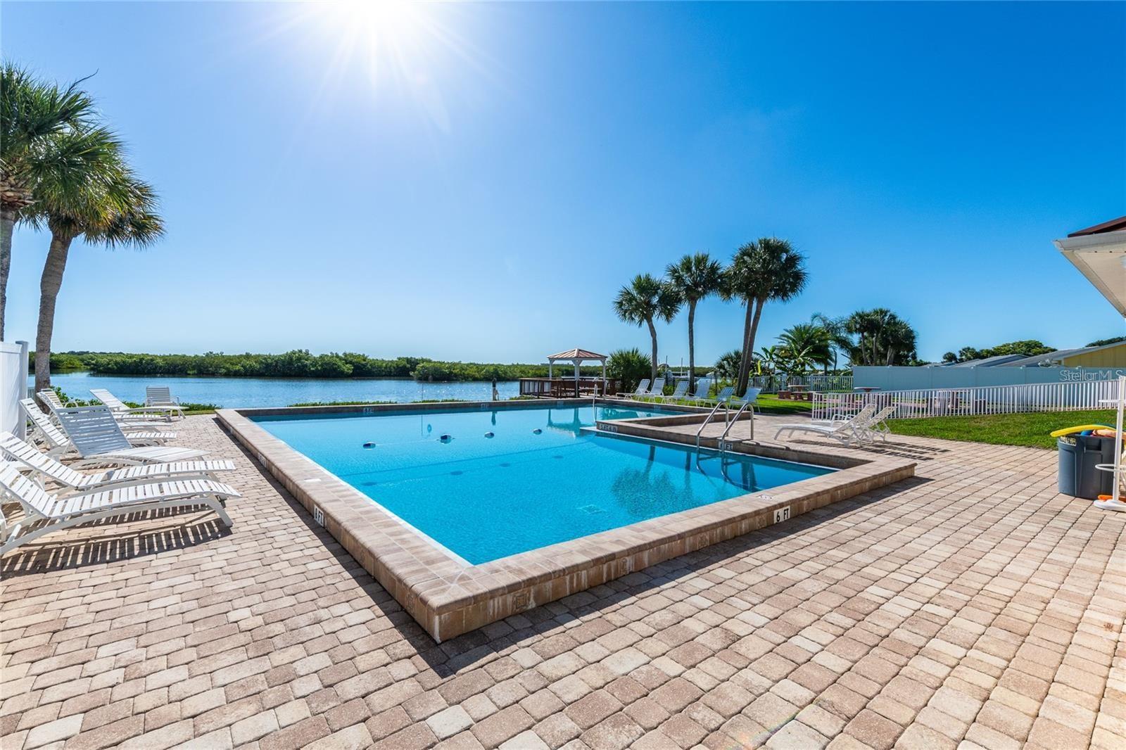 1232 HARBOUR POINT DR