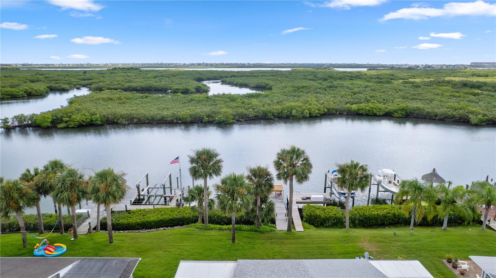 1232 HARBOUR POINT DR