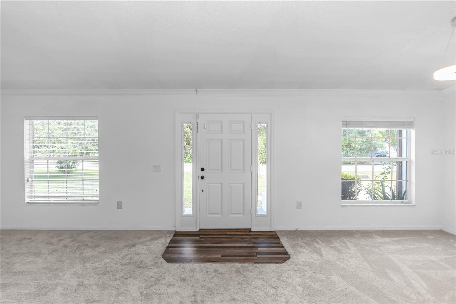 1384 FREEPORT DR