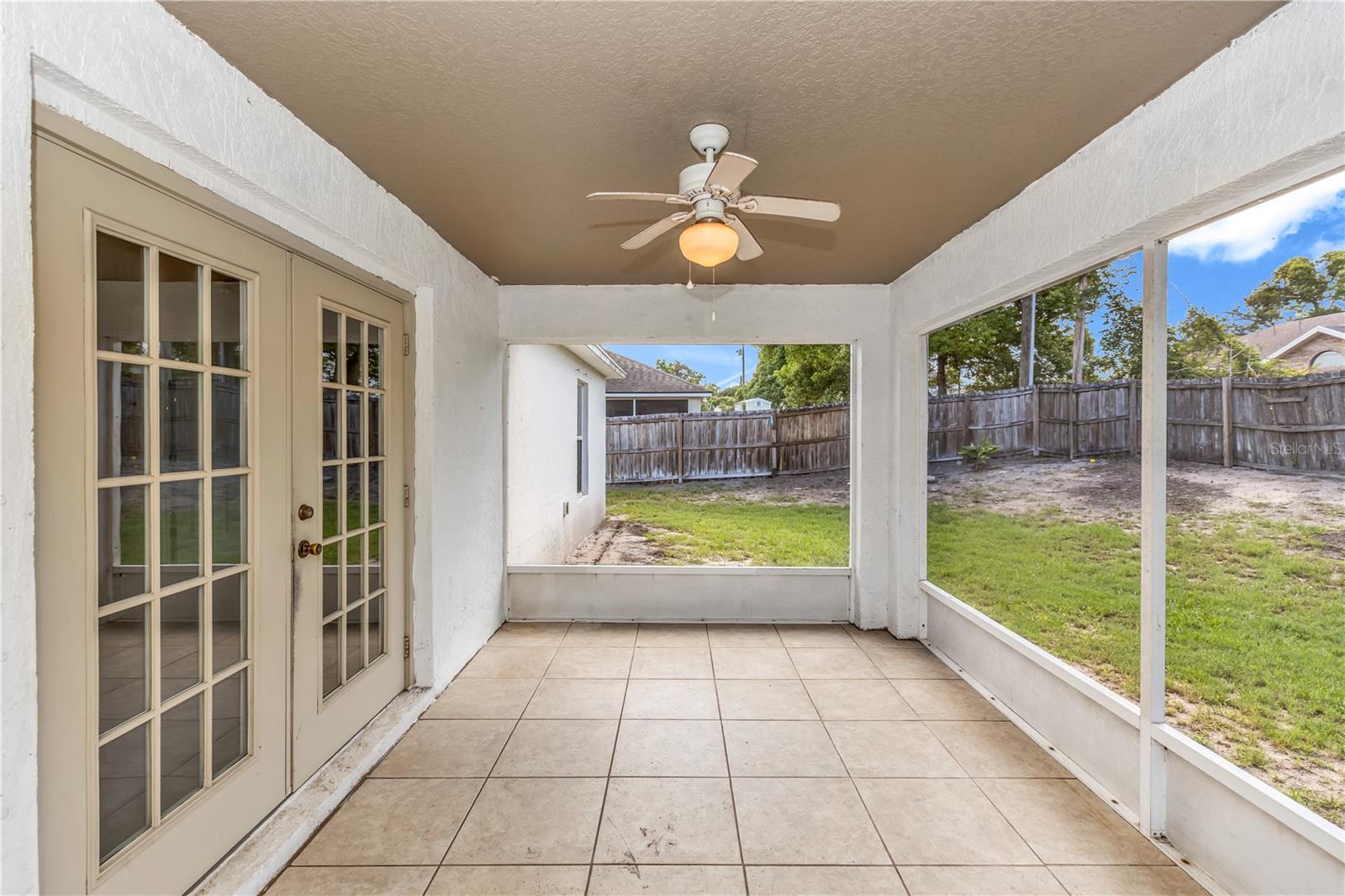 1384 FREEPORT DR