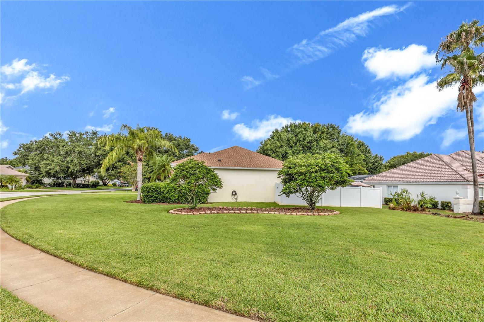460 QUAIL HILL DR