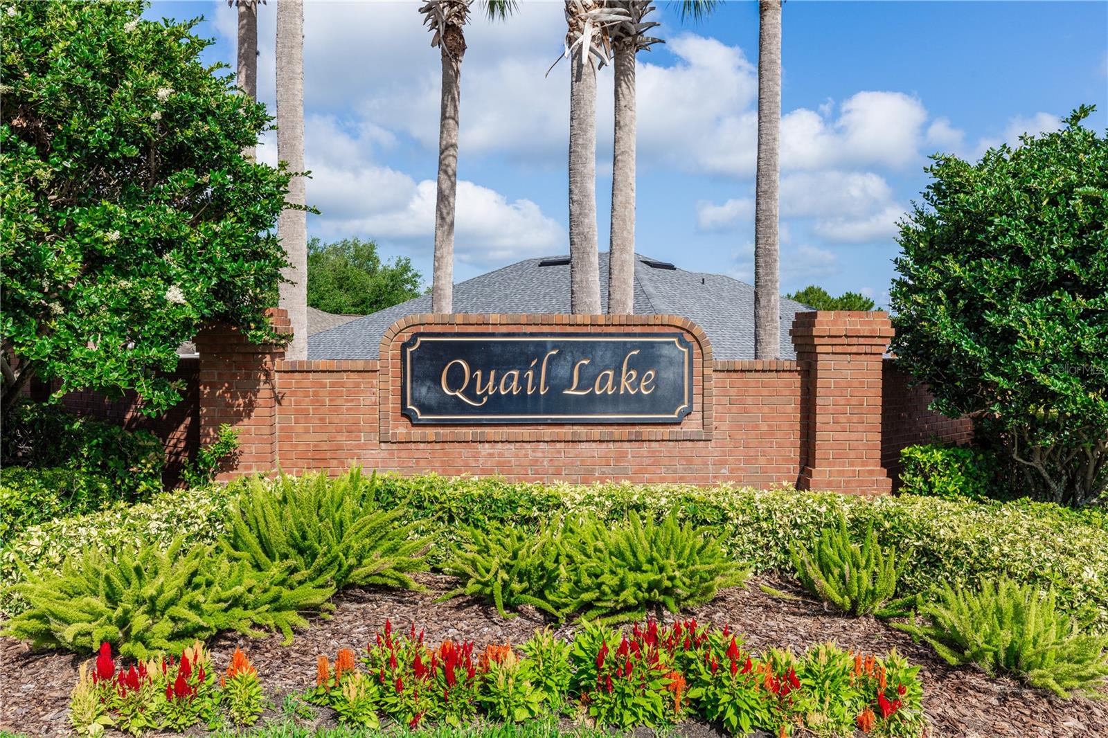 460 QUAIL HILL DR