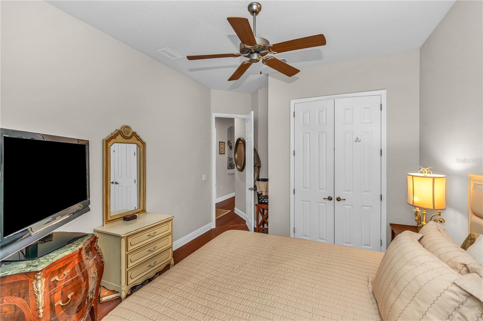 132 LOWER LAKE CT