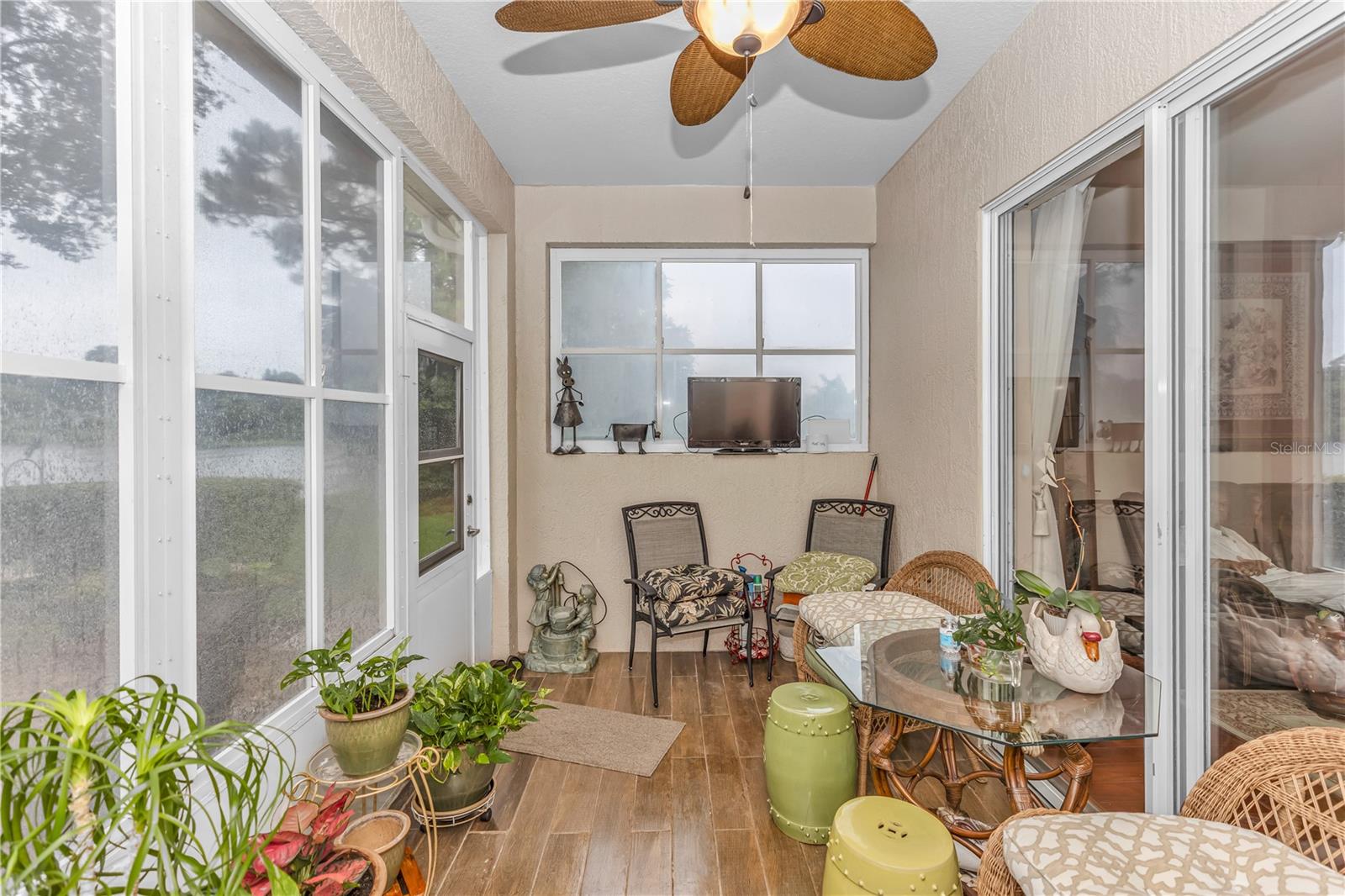 132 LOWER LAKE CT