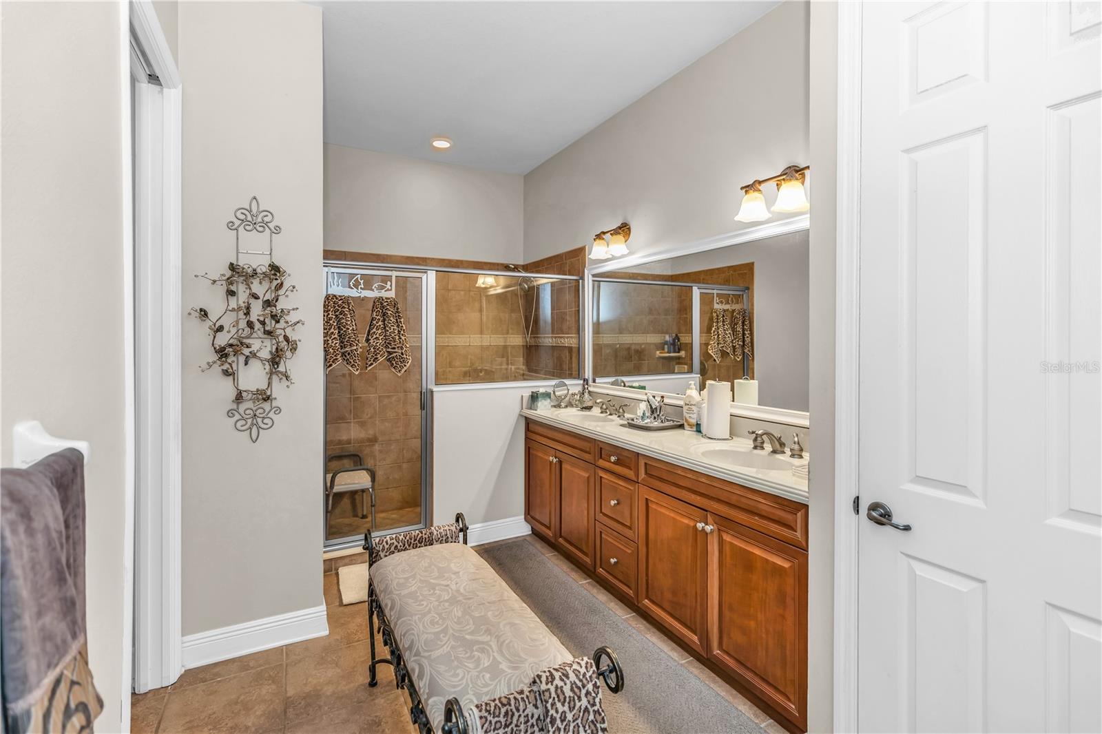 132 LOWER LAKE CT