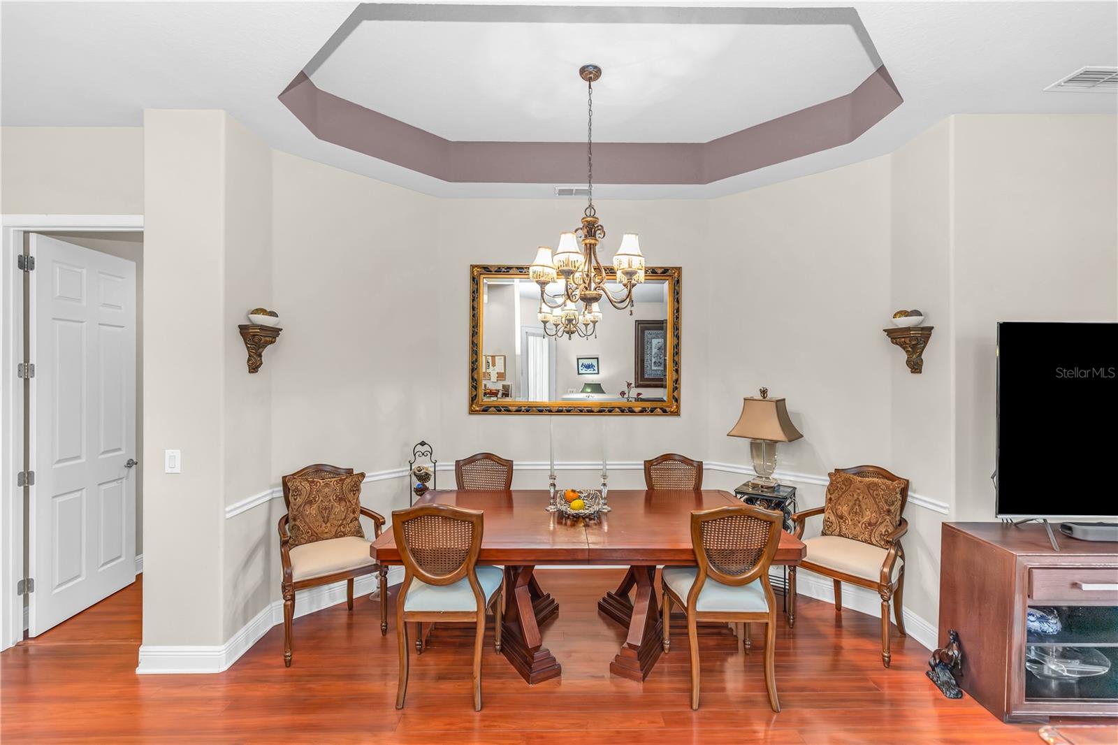 132 LOWER LAKE CT