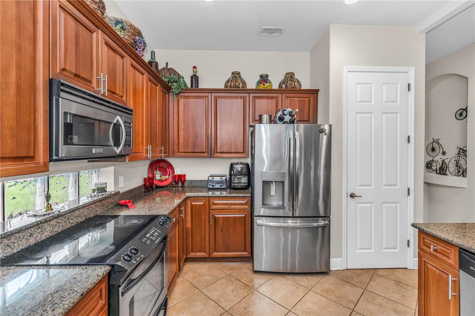 132 LOWER LAKE CT
