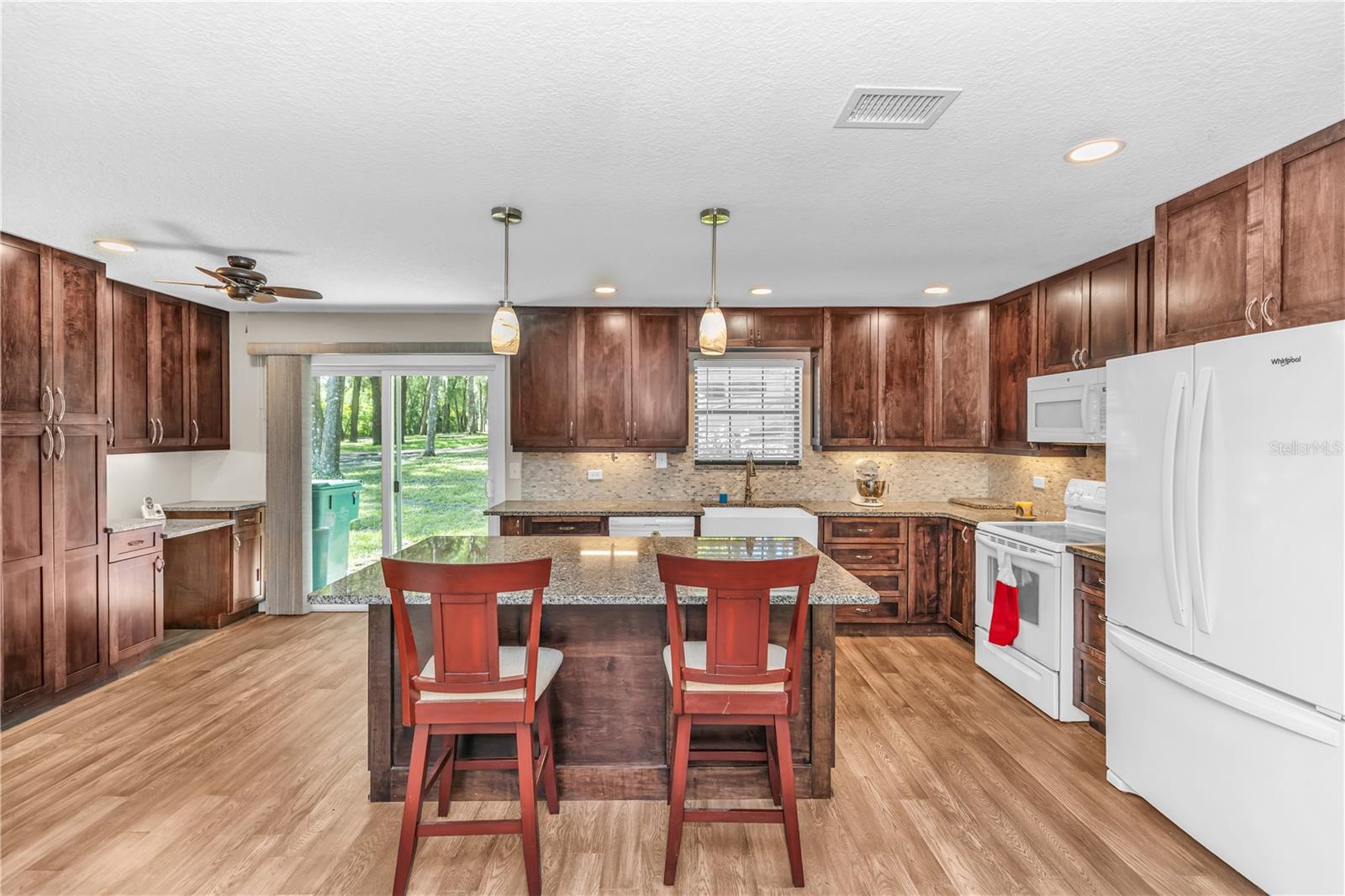 2270 WILMHURST RD