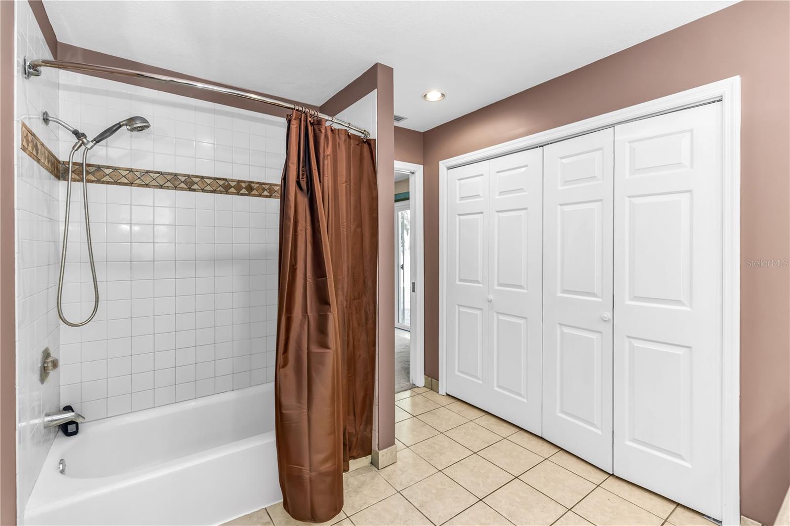 2270 WILMHURST RD