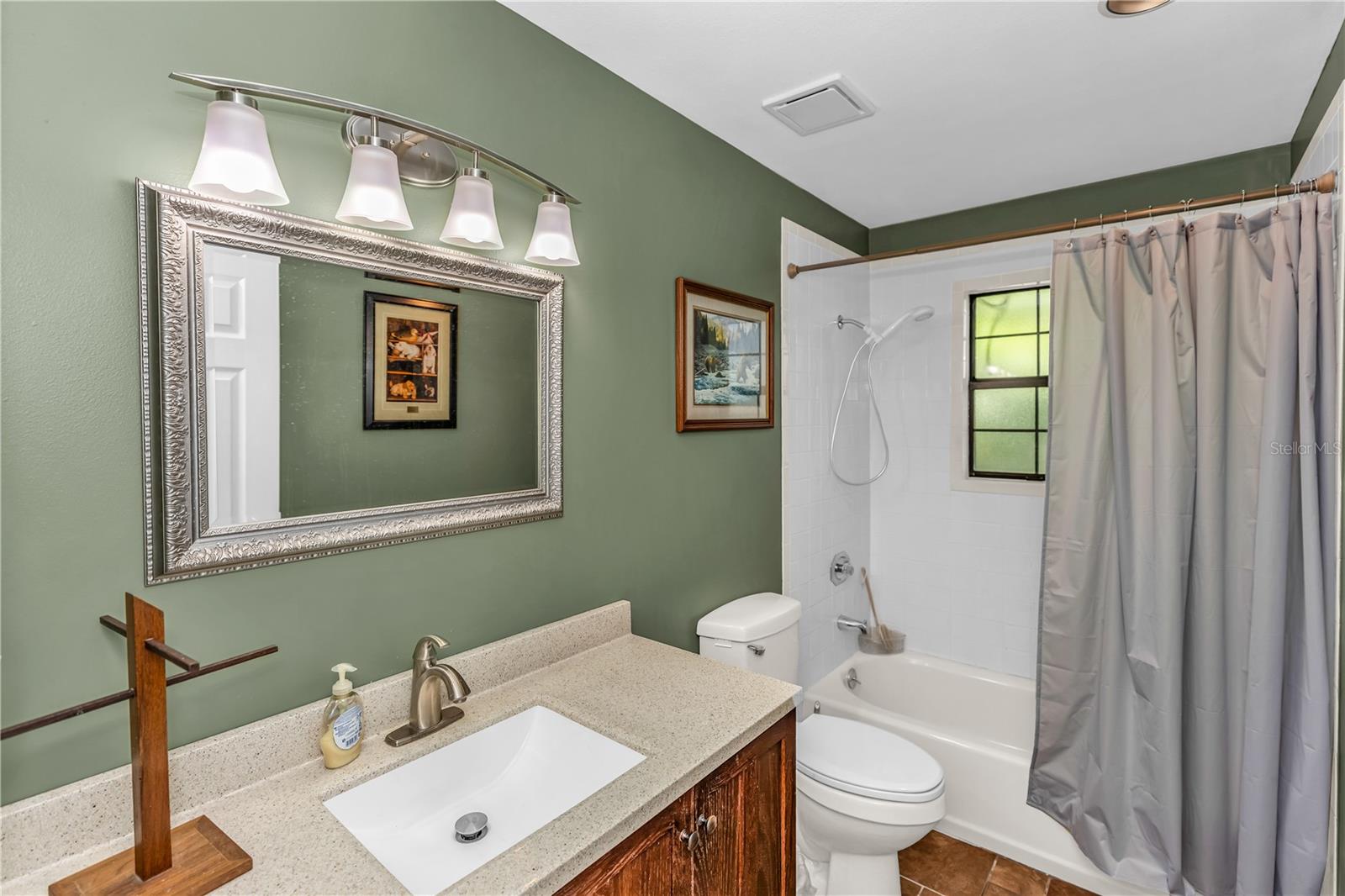 2270 WILMHURST RD