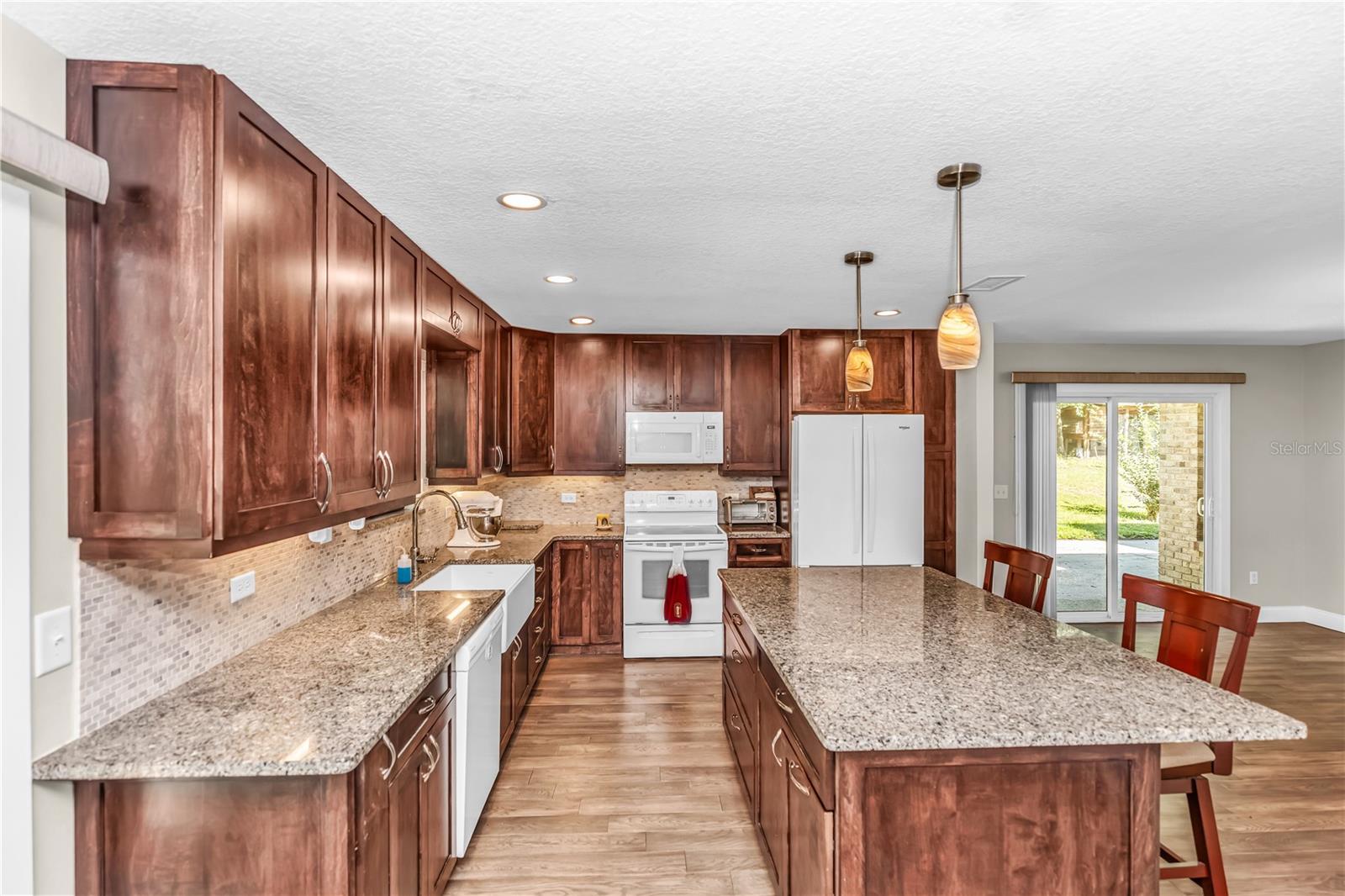 2270 WILMHURST RD