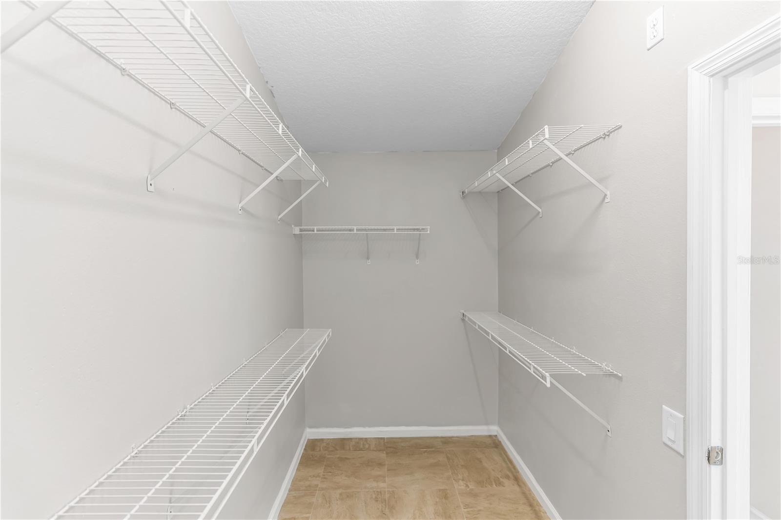 308 BOWLING GREEN CT