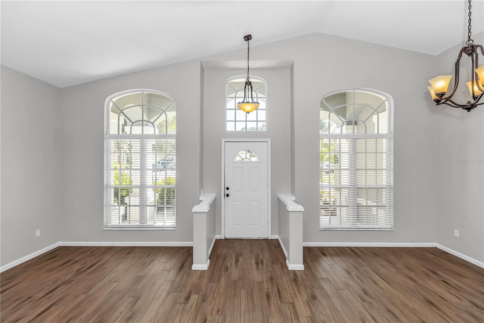 308 BOWLING GREEN CT