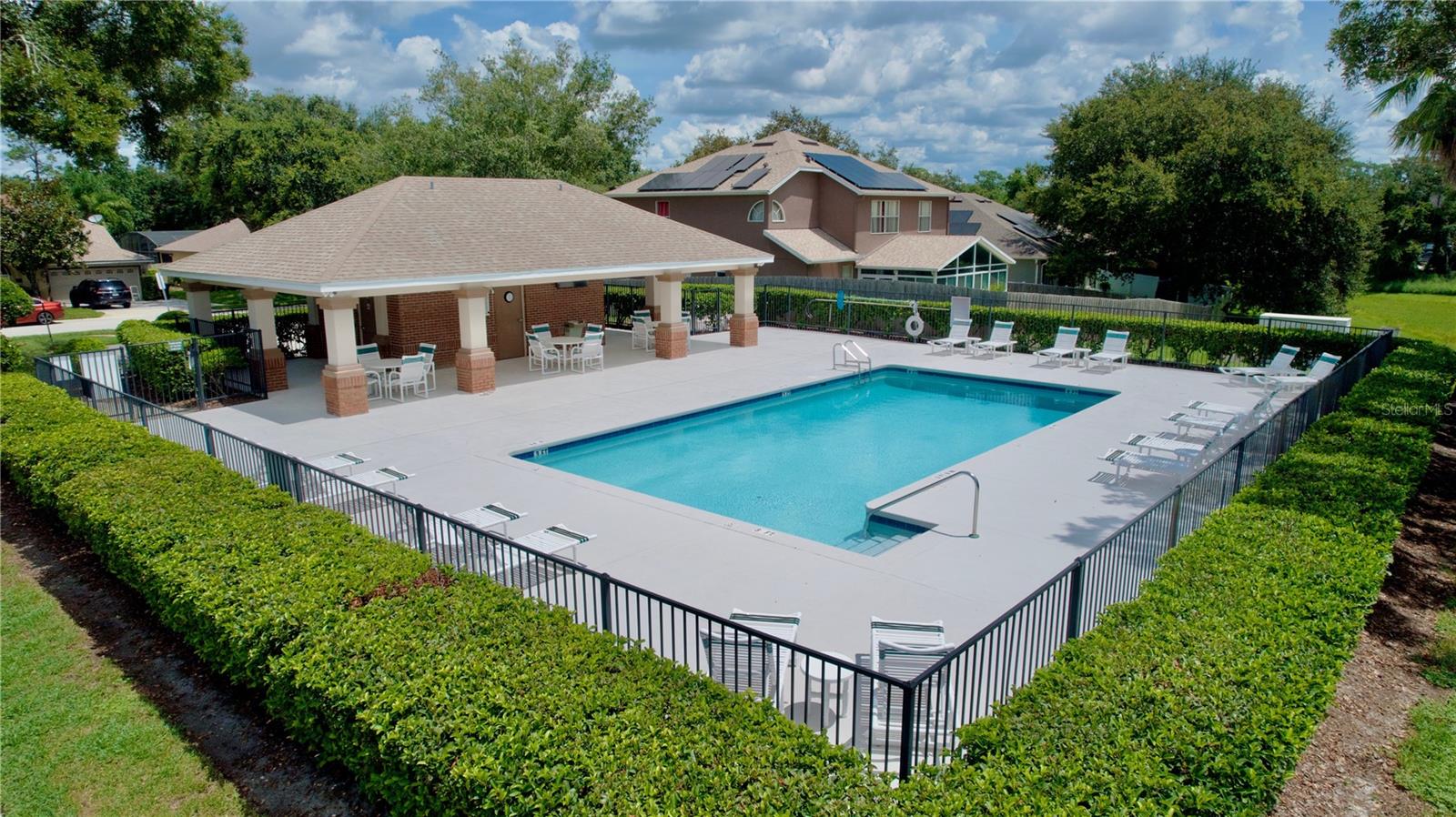 308 BOWLING GREEN CT