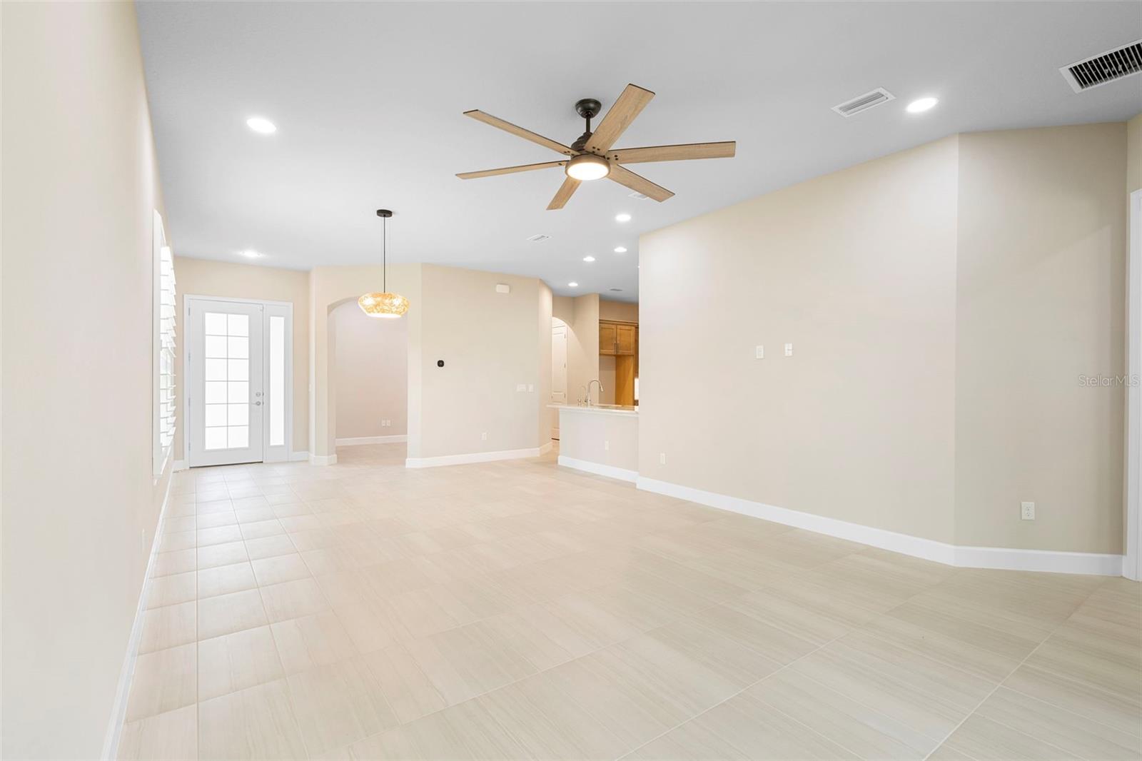 131 LONGRIDGE LN