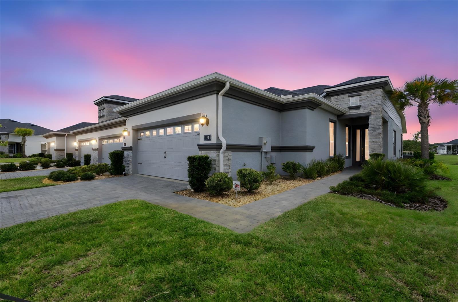 131 LONGRIDGE LN
