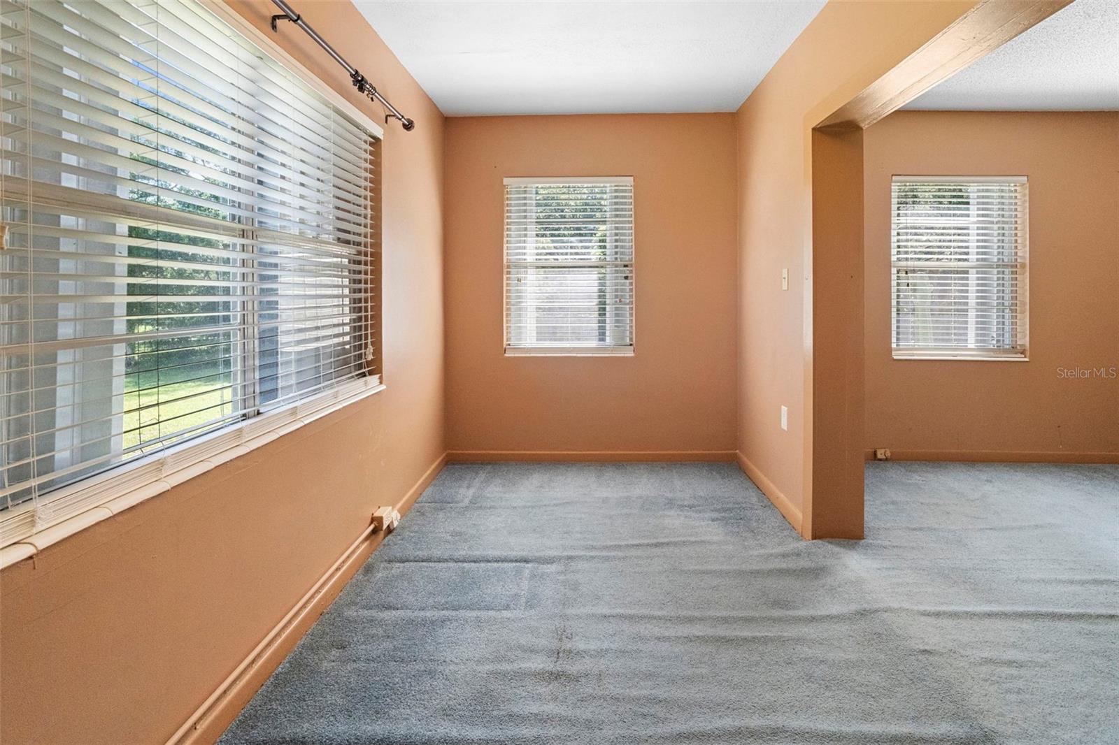 753 GLENWOOD RD