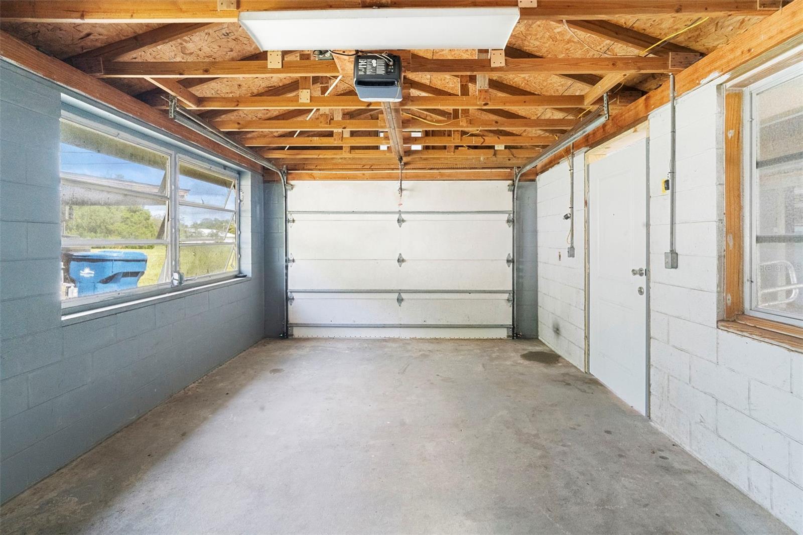 753 GLENWOOD RD