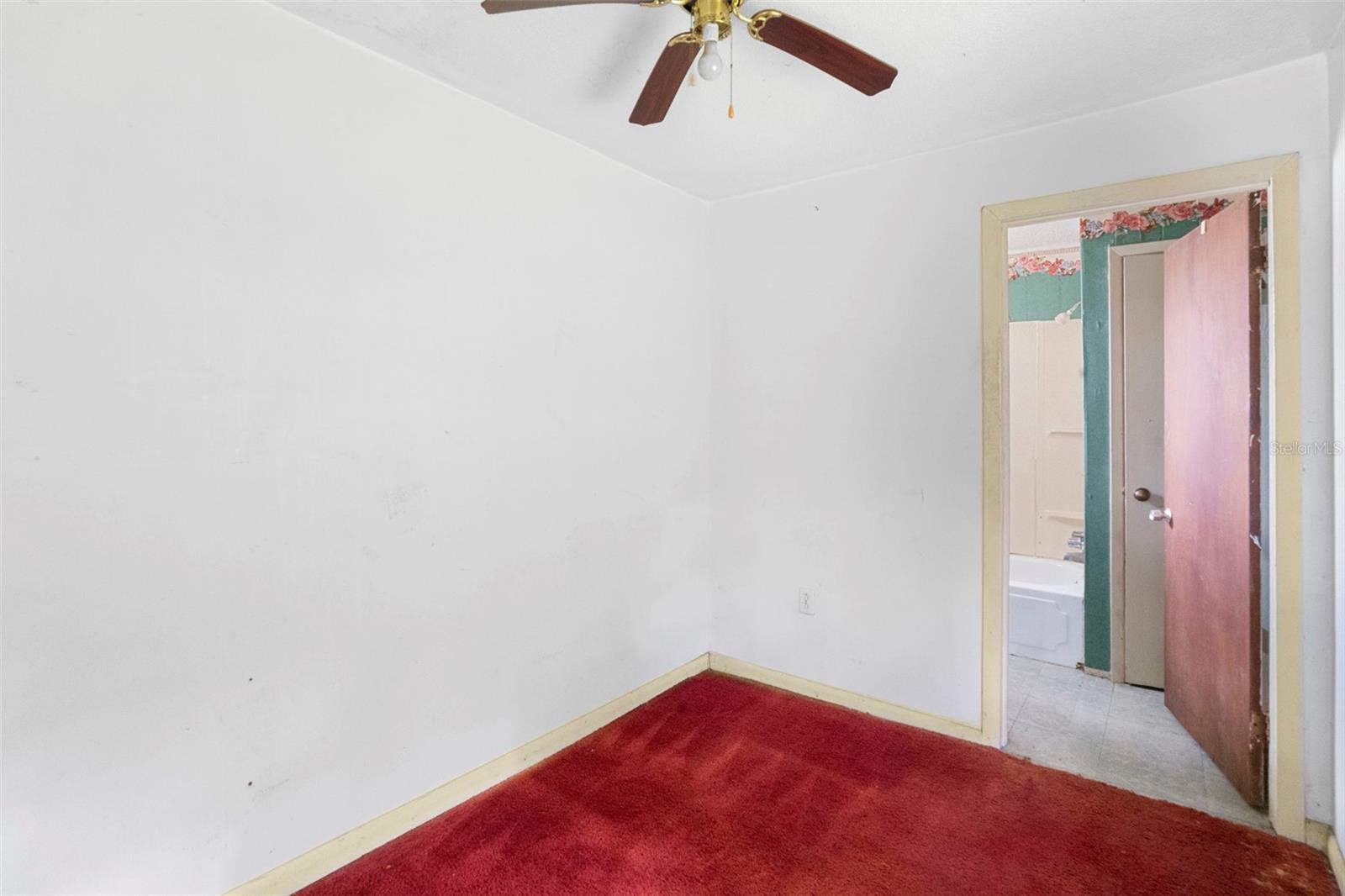 753 GLENWOOD RD